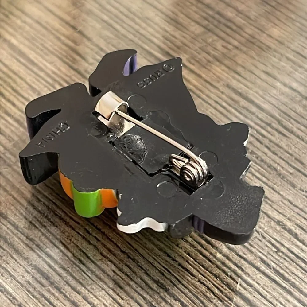 Vintage 1990’s RUSS Witch with Pumpkin Pin